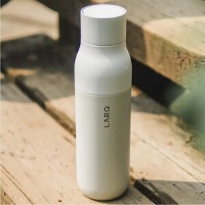 LARQ White Self-Cleaning Water Bottle